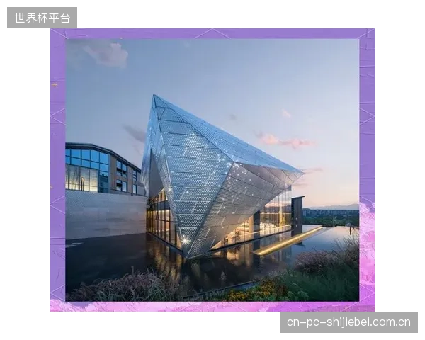 ESG报告催生声学新维度：体育馆侧墙穿孔铝板的NRC系数不仅关乎建声，更作为保障观众听觉健康的指标，嵌入绿色建筑评价体系